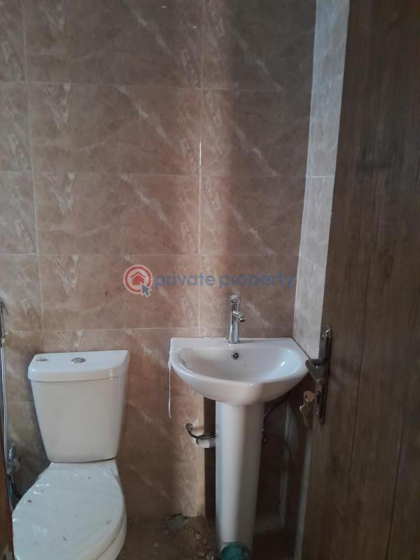 6 bedroom House For Sale Old Bodija Estate Ibadan Oyo - 3