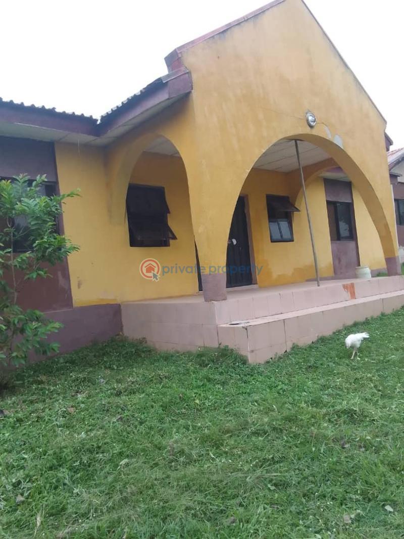 6 bedroom Detached Bungalow For Sale Opposite Obasanjo Farm's Ado Odo Ota Ogun State Ota Ogun - 1