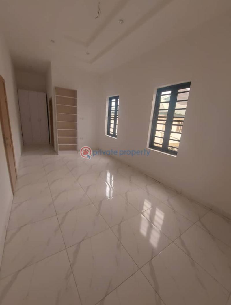 4 bedroom House For Sale Phase 1, Isheri Magodo Kosofe/Ikosi Lagos - 8