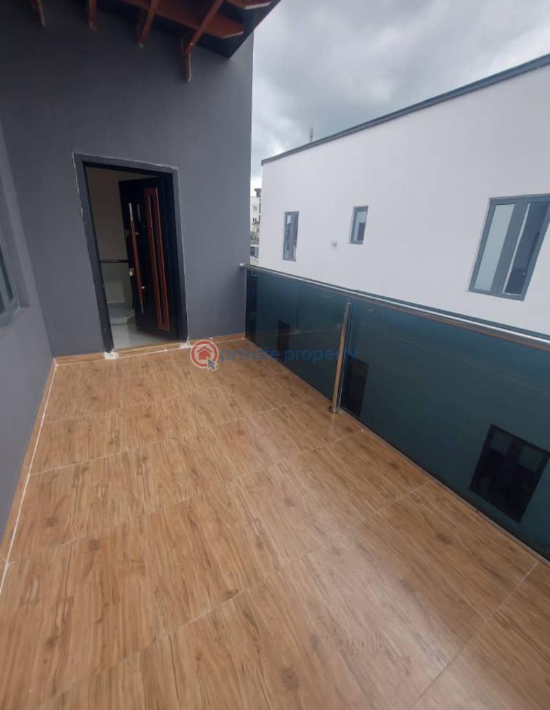 4 bedroom House For Sale Phase 1, Isheri Magodo Kosofe/Ikosi Lagos - 0