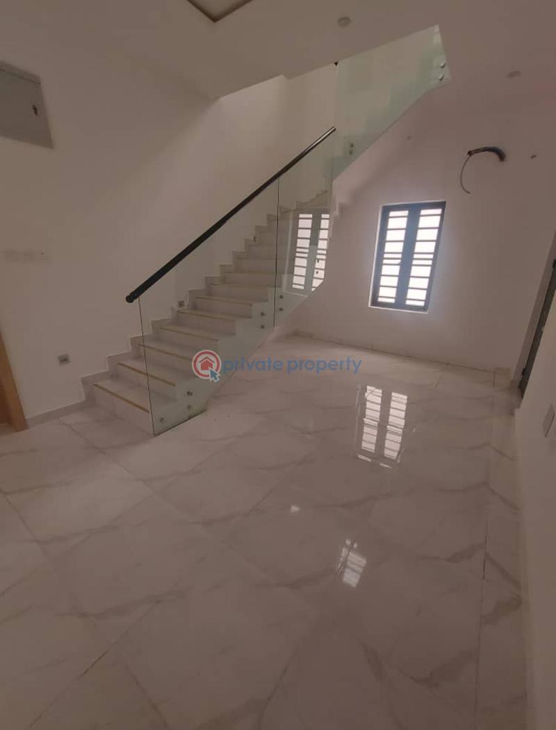 4 bedroom House For Sale Phase 1, Isheri Magodo Kosofe/Ikosi Lagos - 3