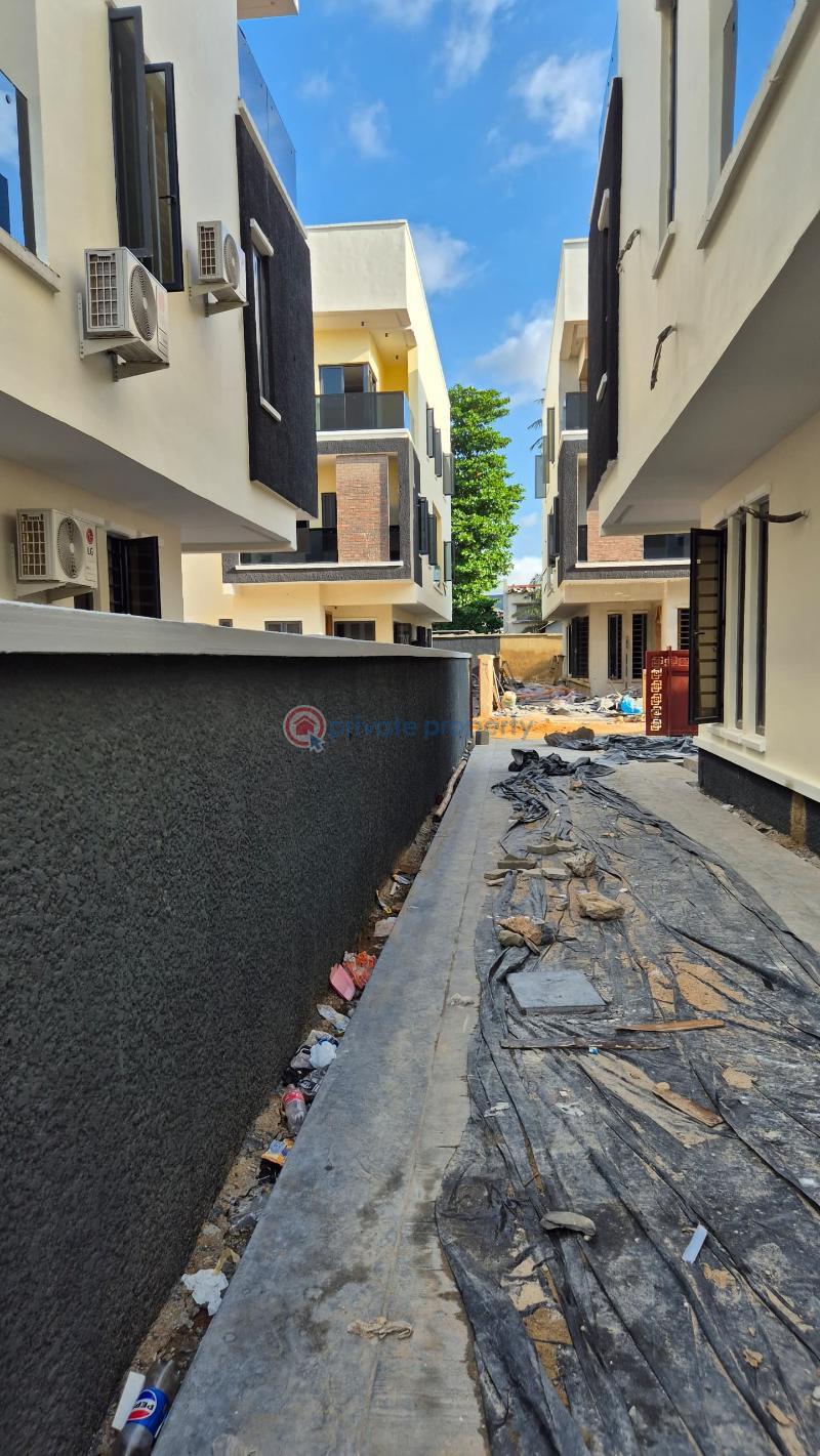 4 bedroom Semi detached Duplex For Sale Ikeja GRA Lagos - 4