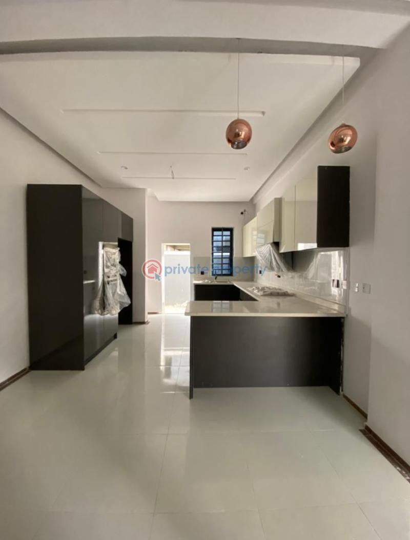 4 bedroom House For Sale Alma Beach, Lekki Lagos - 11