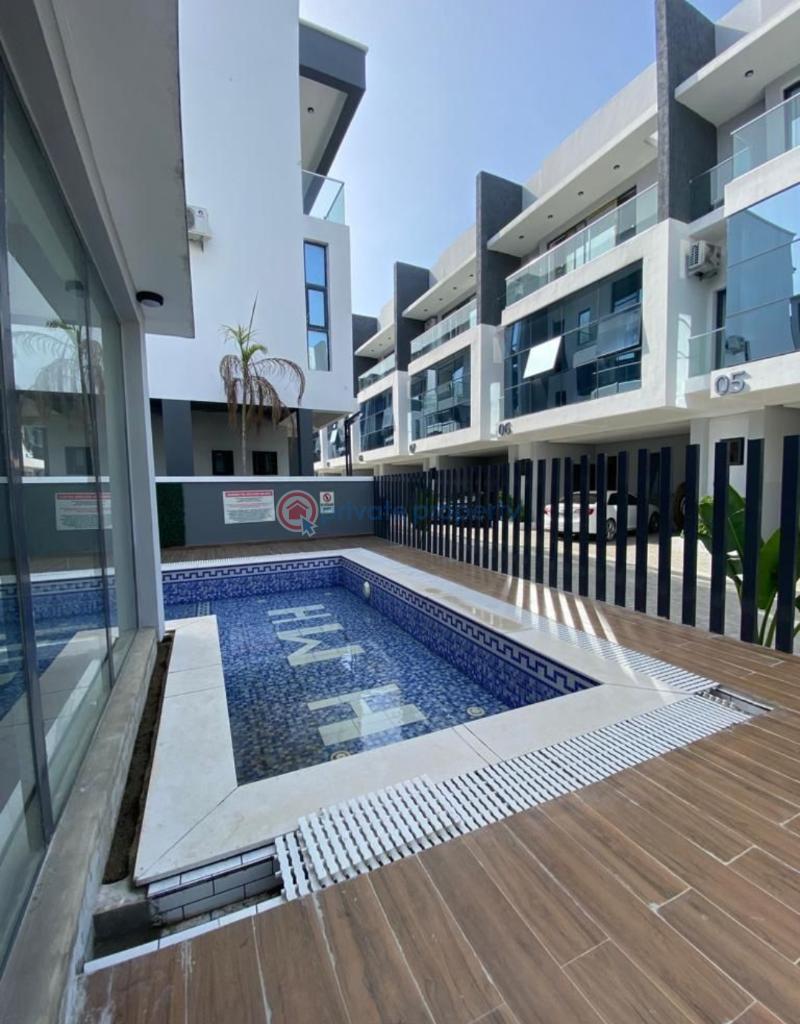 4 bedroom House For Sale Alma Beach, Lekki Lagos - 17