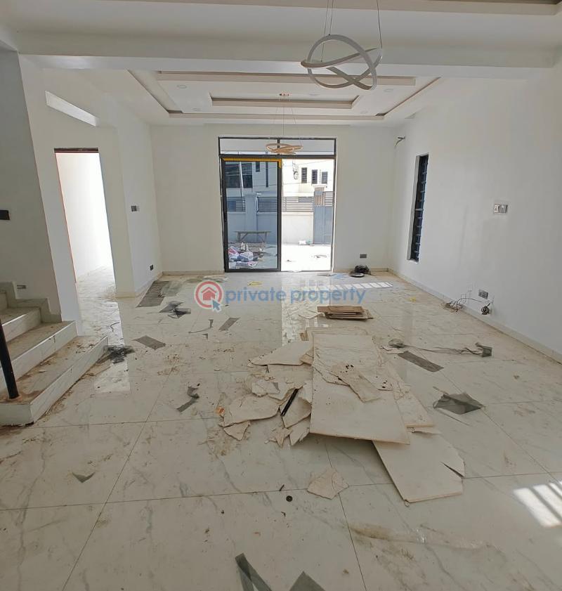 4 bedroom Semi detached Duplex For Sale Shonibare Estate Maryland Lagos - 6
