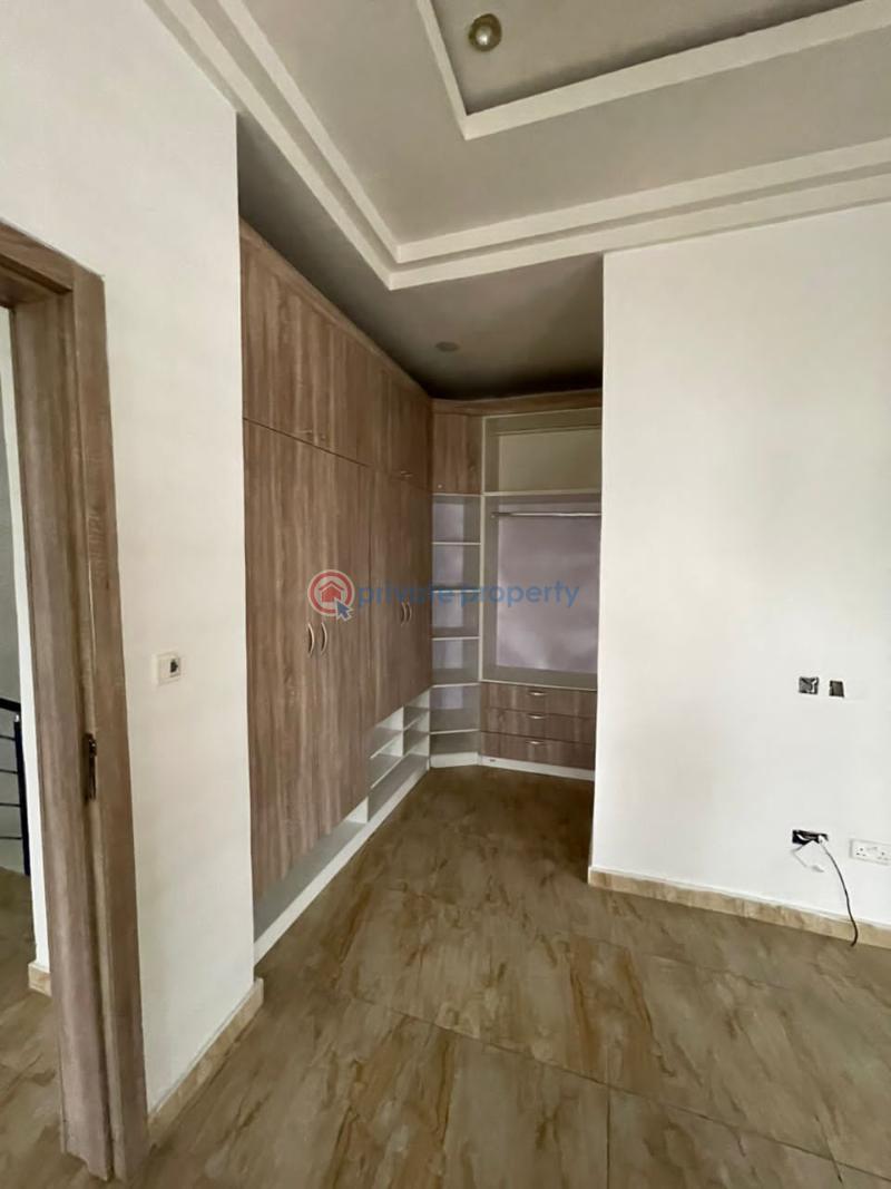4 bedroom House For Rent Royal Pine Gate 1 Orchid Lekki Phase 2 Lagos - 8