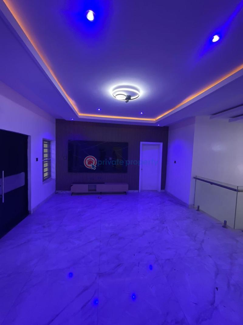 4 bedroom Detached Duplex For Rent Aerodrome Gra Samonda Ibadan Oyo - 3