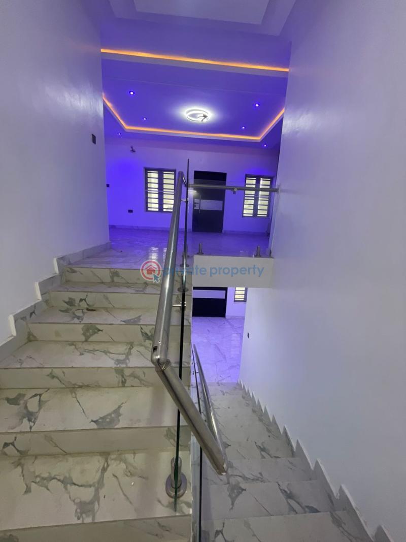 4 bedroom Detached Duplex For Rent Aerodrome Gra Samonda Ibadan Oyo - 14