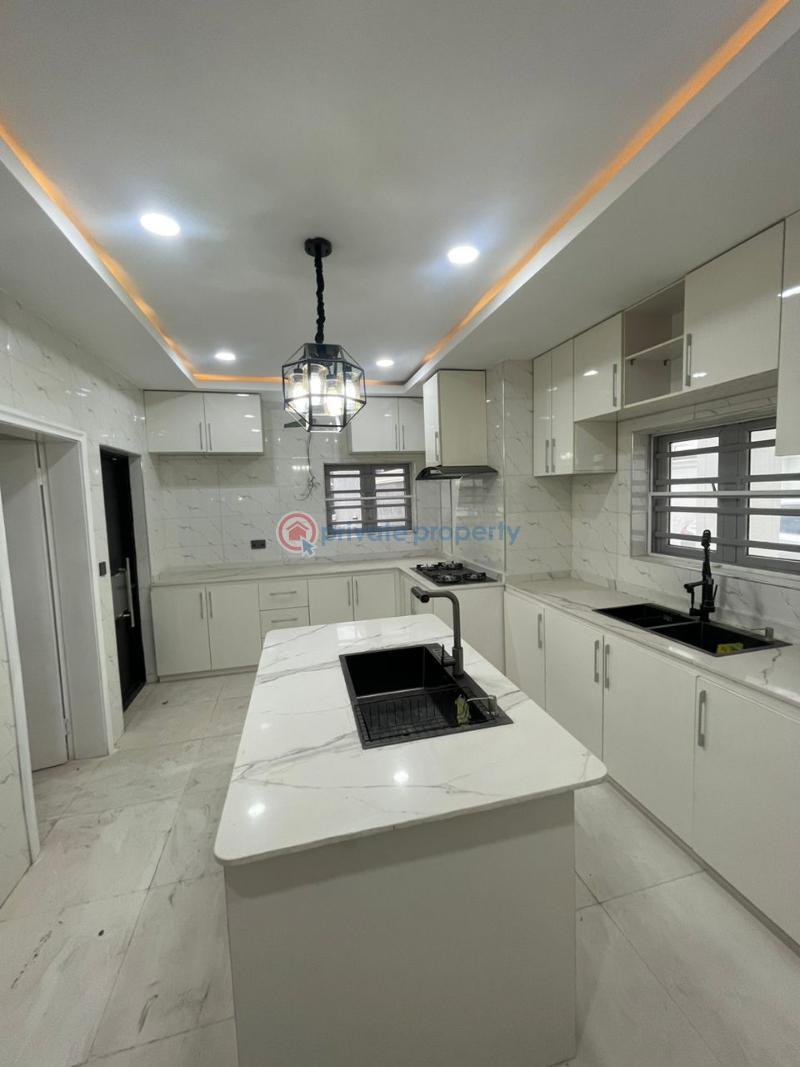 4 bedroom Detached Duplex For Rent Aerodrome Gra Samonda Ibadan Oyo - 4