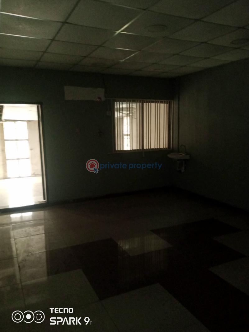 4 bedroom Flat & Apartment For Rent Ogunusi Road Omole Phase 1 Omole Phase 1 Ojodu Lagos - 18