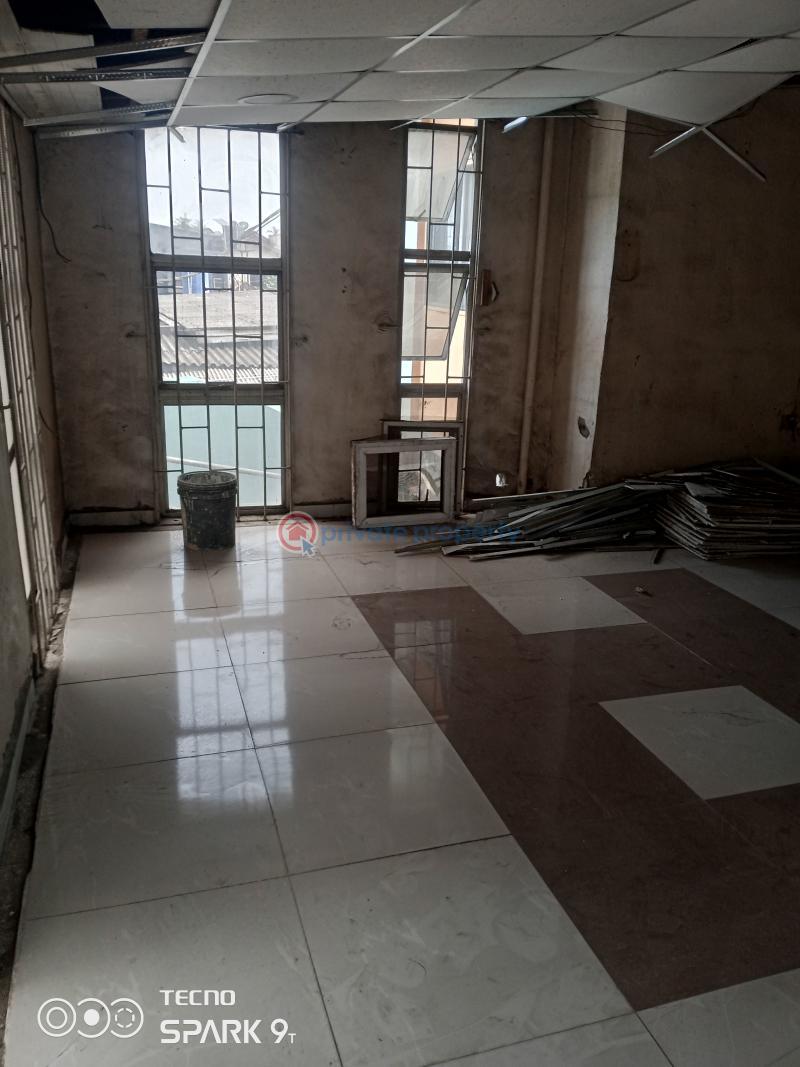 4 bedroom Flat & Apartment For Rent Ogunusi Road Omole Phase 1 Omole Phase 1 Ojodu Lagos - 22