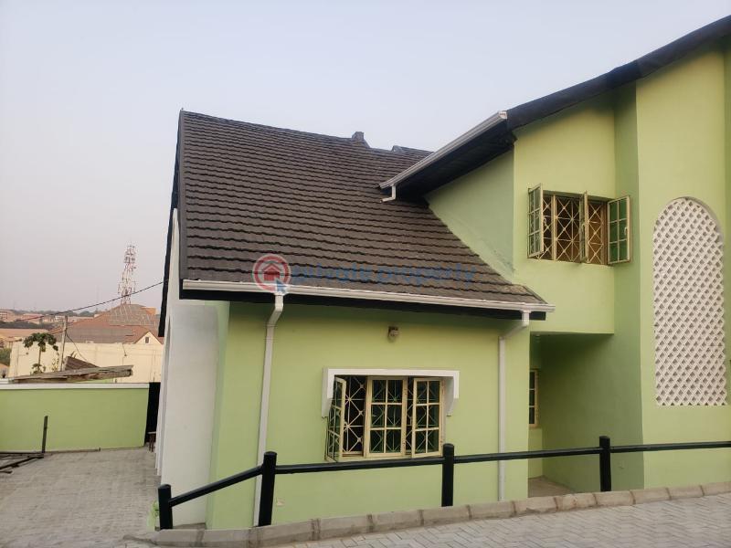 4 bedroom Semi detached Duplex For Rent Agala Agodi Agodi Ibadan Oyo - 4