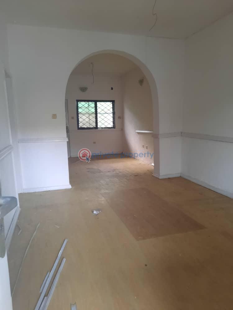 4 bedroom House For Rent Akinwumi Street Off Sunmola Street Mende Maryland Lagos - 13