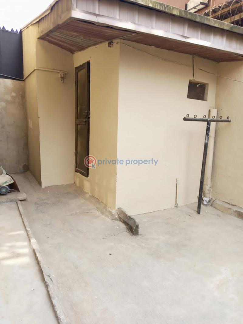 4 bedroom House For Rent Ojodu Lagos - 9