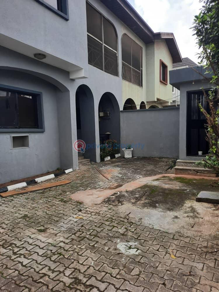 4 bedroom House For Rent Akinwumi Street Off Sunmola Street Mende Maryland Lagos - 12