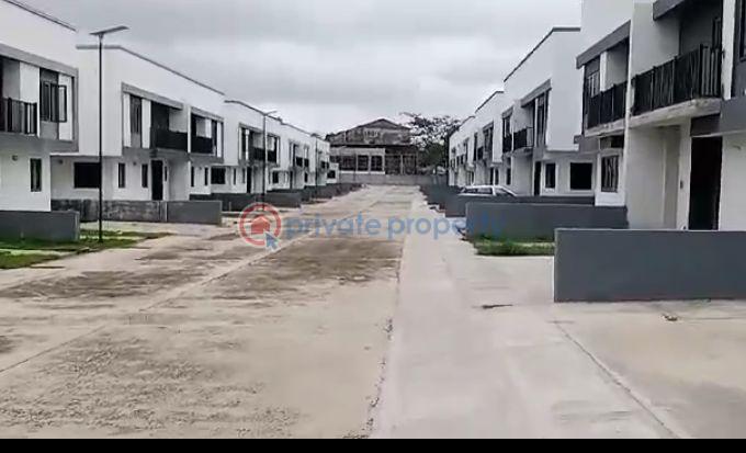 4 bedroom Terraced Duplex For Sale Jericho Gra Ibadan Oyo - 3