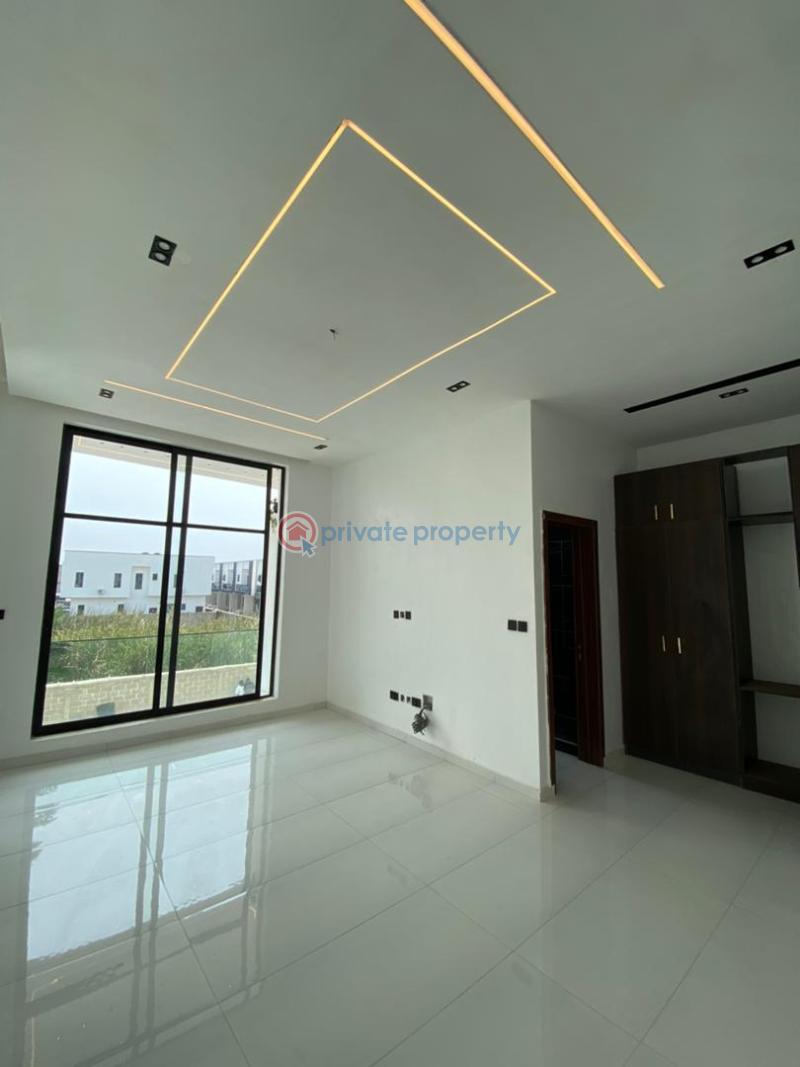 4 bedroom Semi detached Duplex For Sale Ikota Lagos Island  - 17