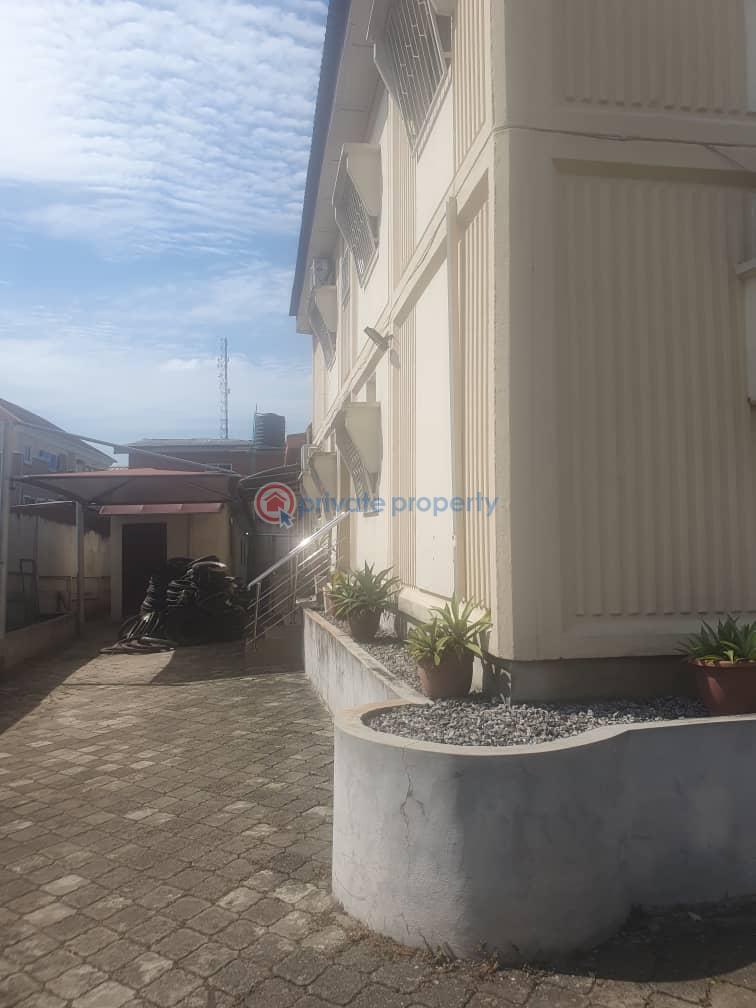 4 bedroom Flat & Apartment For Rent Sabo Yaba Lagos - 9