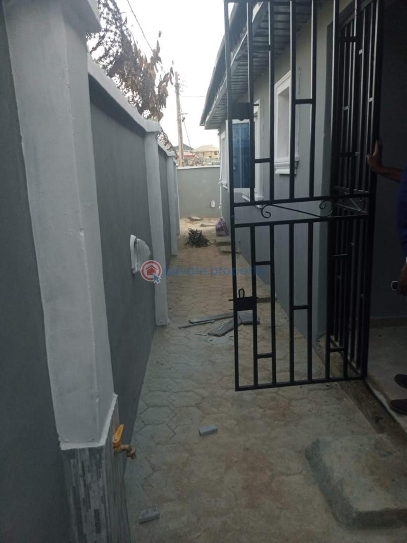 3 bedroom House For Sale Ibadan Oyo - 6