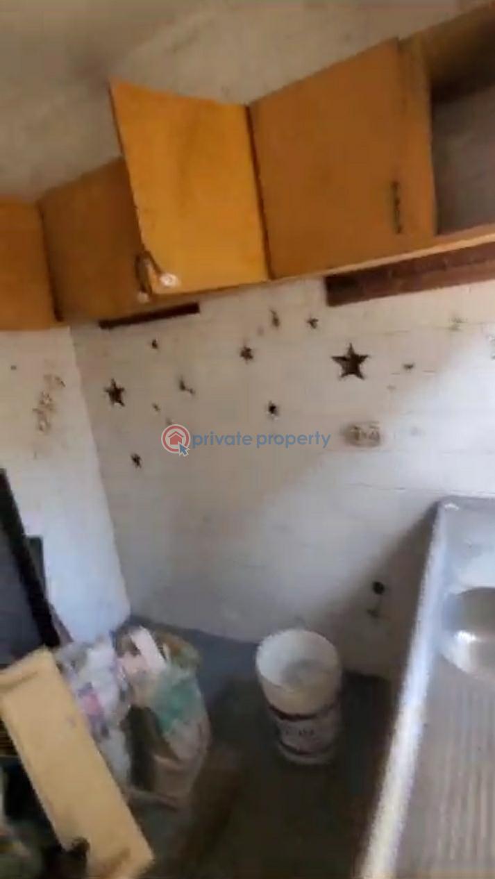 House For Sale Obanikoro Shomolu Lagos - 5