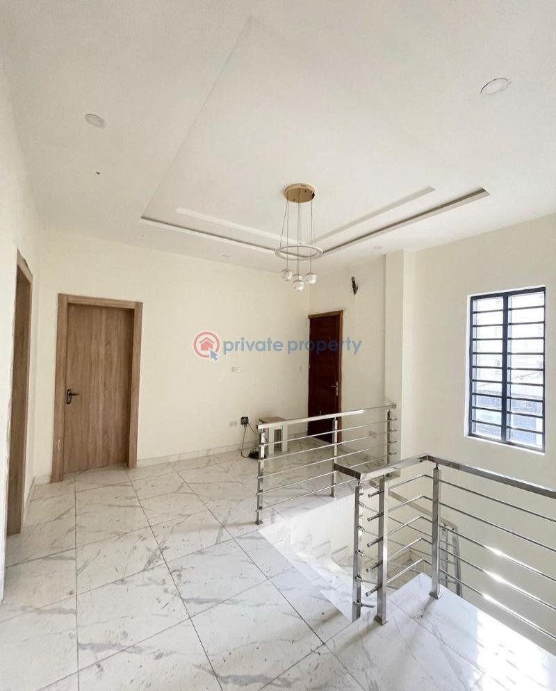 5 bedroom Detached Duplex For Sale Chevron Drive Lekki Lagos - 1