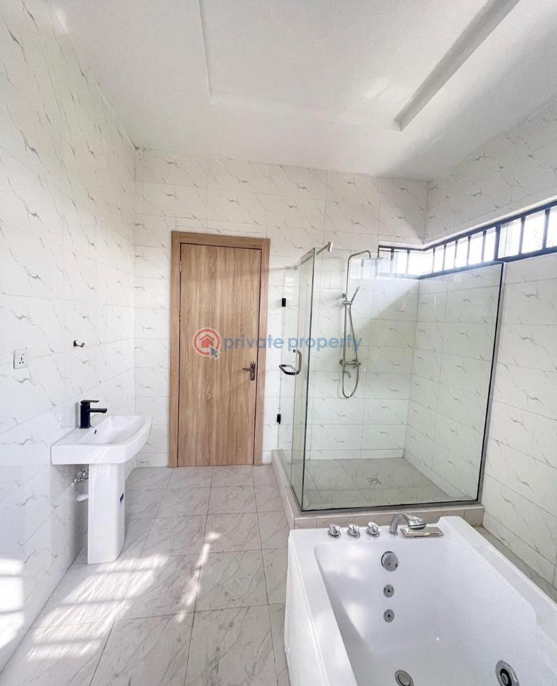 5 bedroom Detached Duplex For Sale Chevron Drive Lekki Lagos - 3