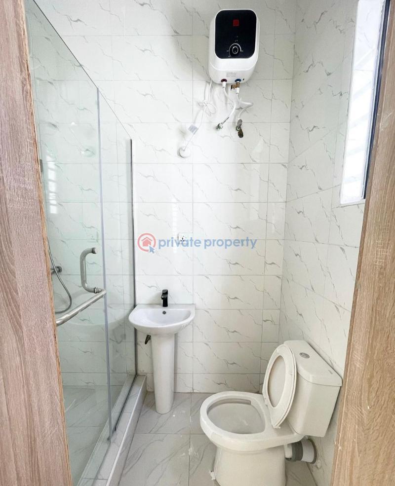 5 bedroom Detached Duplex For Sale Chevron Drive Lekki Lagos - 0