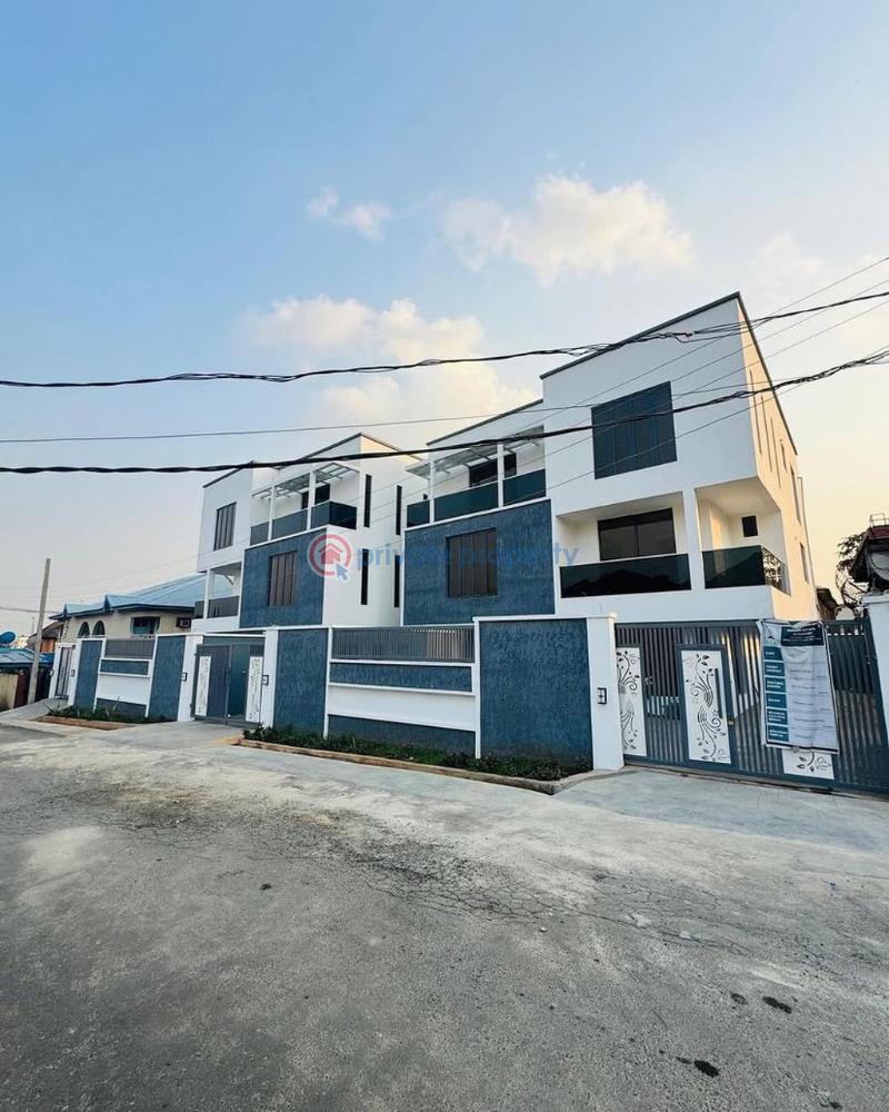 5 bedroom Detached Duplex For Sale Omole Phase 1 Ojodu Lagos - 1