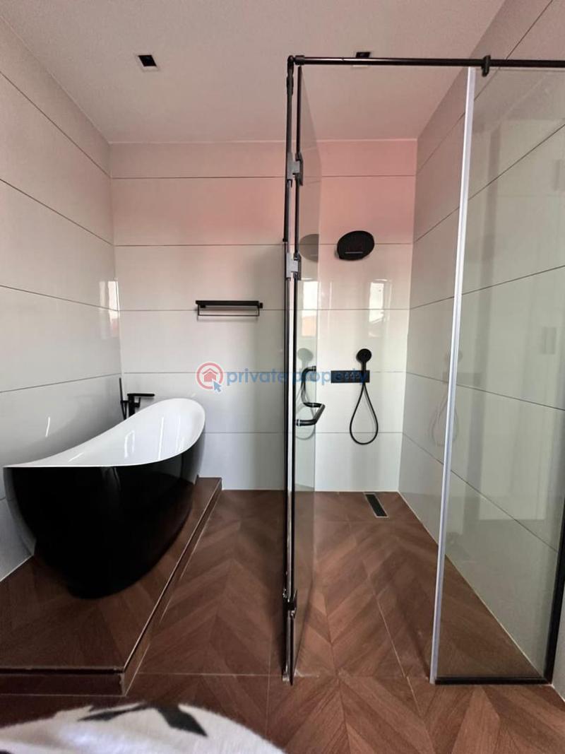 5 bedroom Detached Duplex For Sale Ikota Lekki Lagos - 3