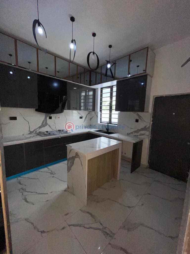 5 bedroom House For Sale Lekki Lagos - 2