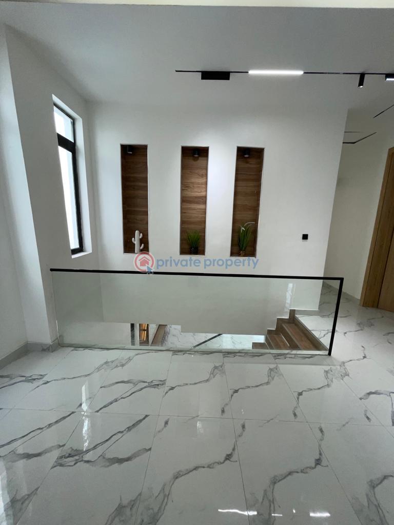 5 bedroom House For Sale Lekki Lagos - 9