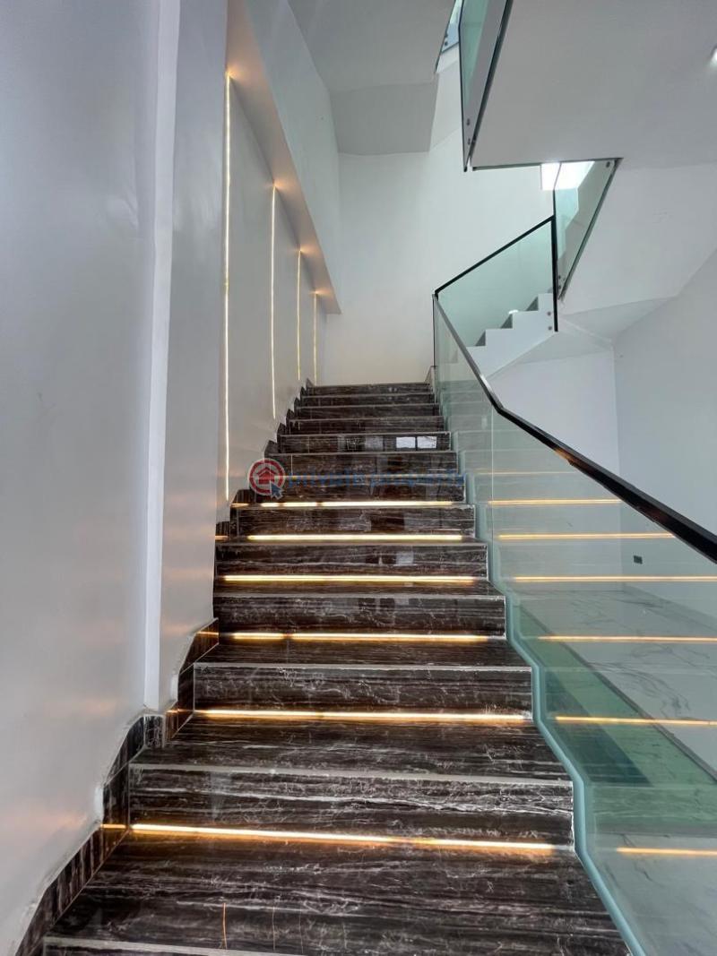 5 bedroom Detached Duplex For Sale Osapa London Lekki Lagos - 13