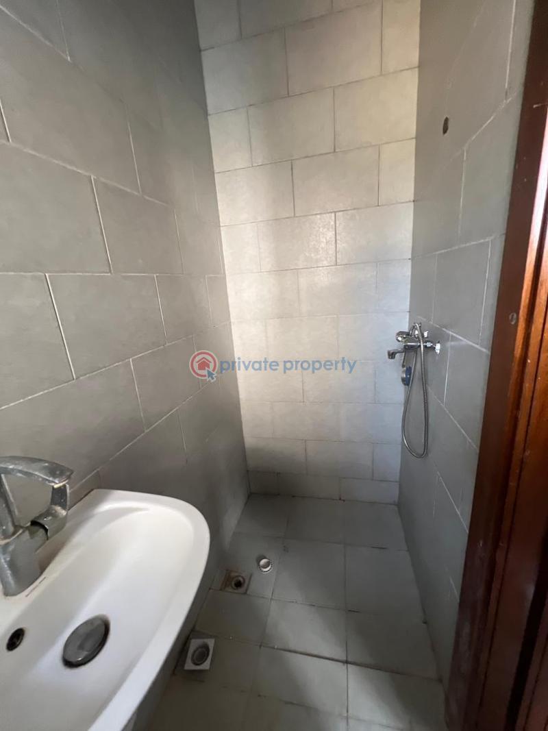 5 bedroom Detached Duplex For Sale Godson Olodiaya Close, Off Oniru Market, Lekki Phase 1 Lagos - 4