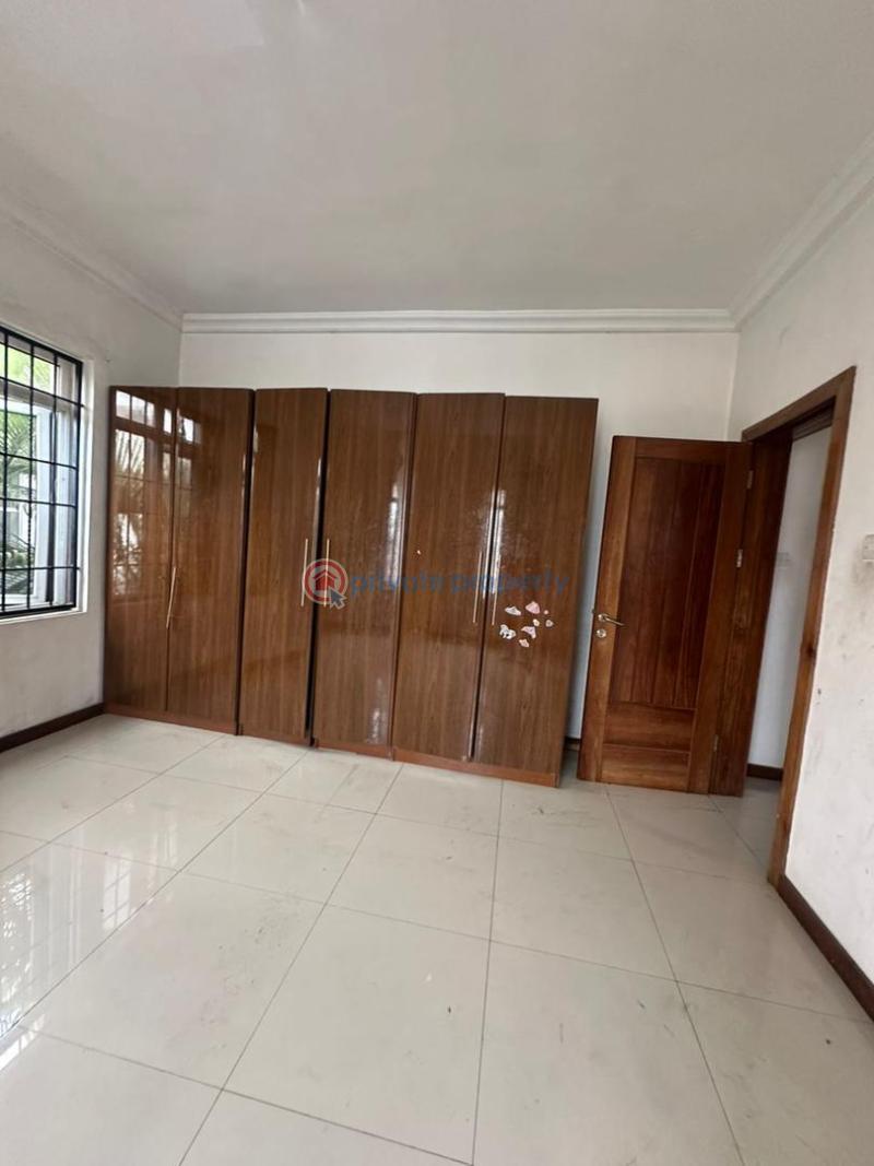 5 bedroom Detached Duplex For Sale Godson Olodiaya Close, Off Oniru Market, Lekki Phase 1 Lagos - 7