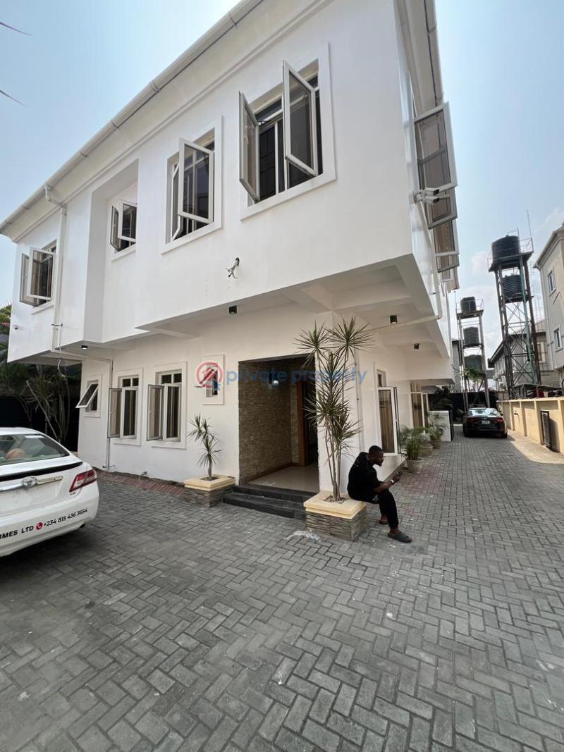 5 bedroom Detached Duplex For Sale Godson Olodiaya Close, Off Oniru Market, Lekki Phase 1 Lagos - 0