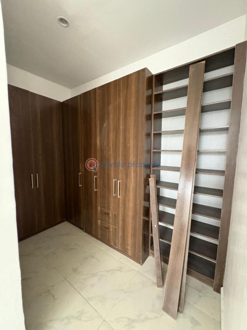 5 bedroom Detached Duplex For Sale Ologolo Lekki Lekki Phase 2 Lagos - 4