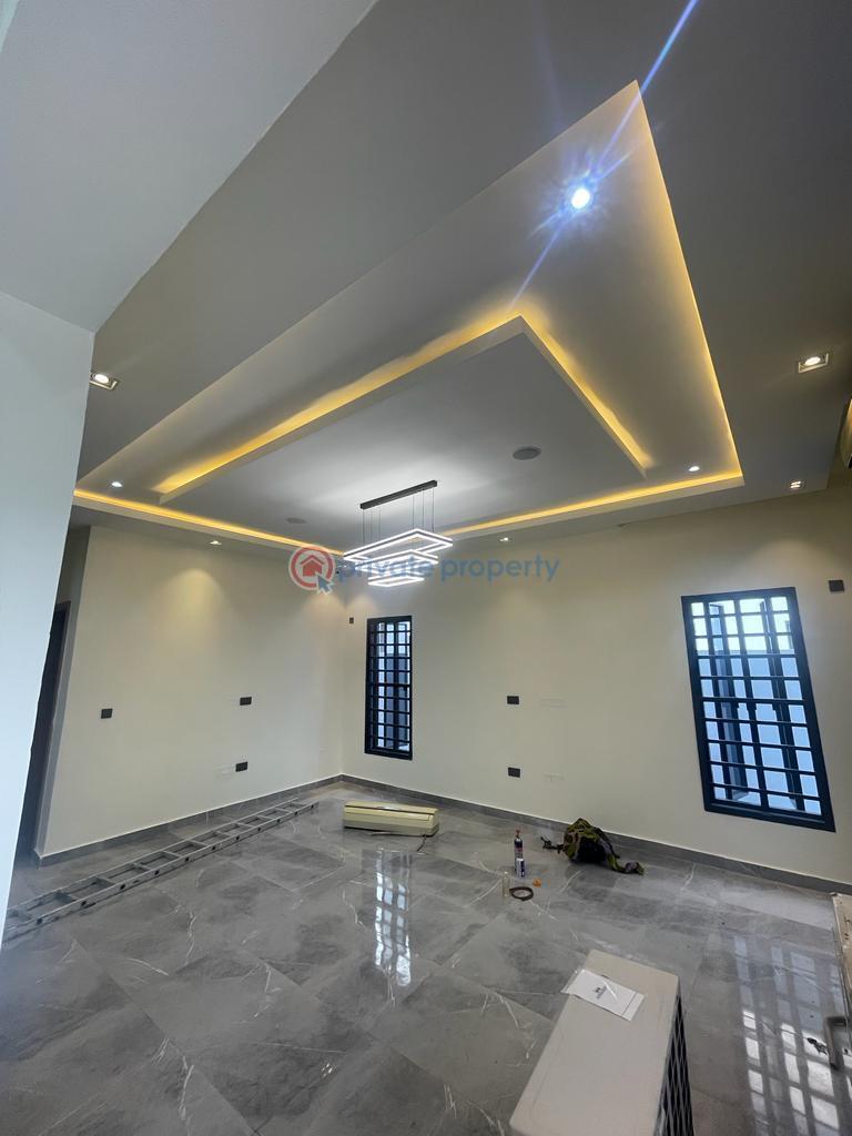 5 bedroom Detached Duplex For Sale Ogudu GRA Lagos - 2