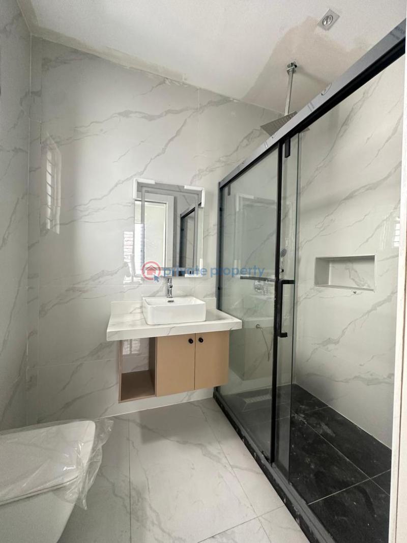 5 bedroom Detached Duplex For Sale Lekki Phase 1 Lagos - 4