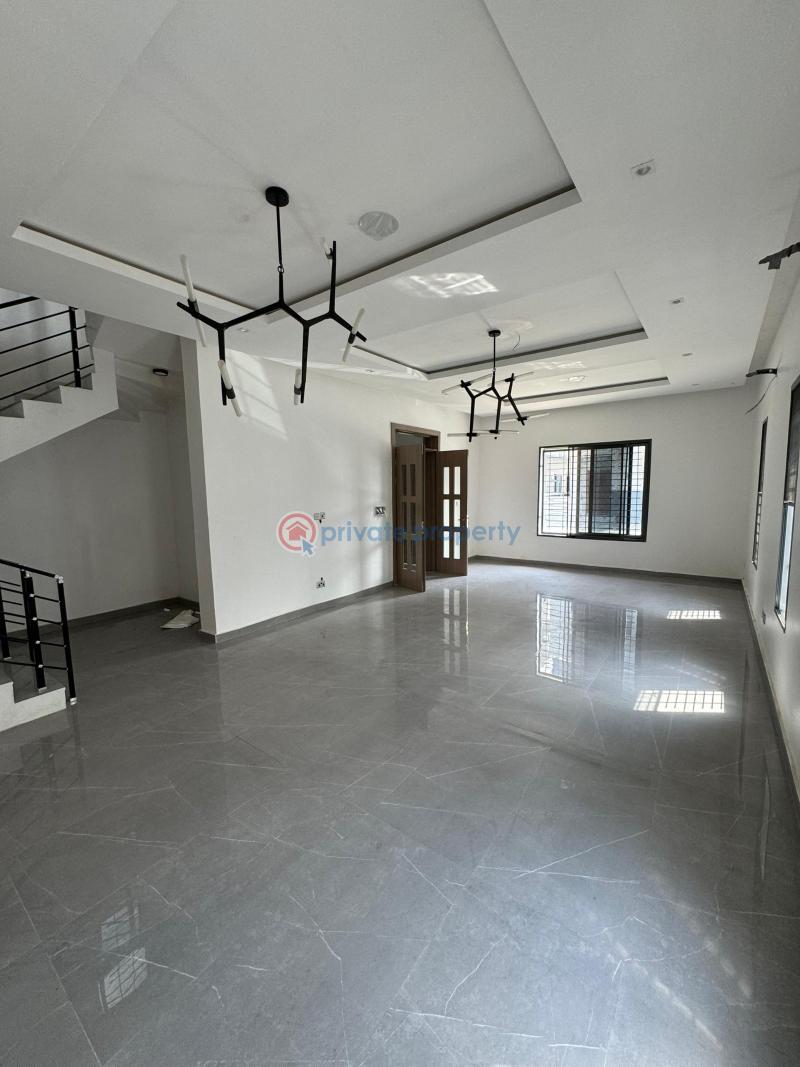 5 bedroom House For Rent Lekki Lagos - 1