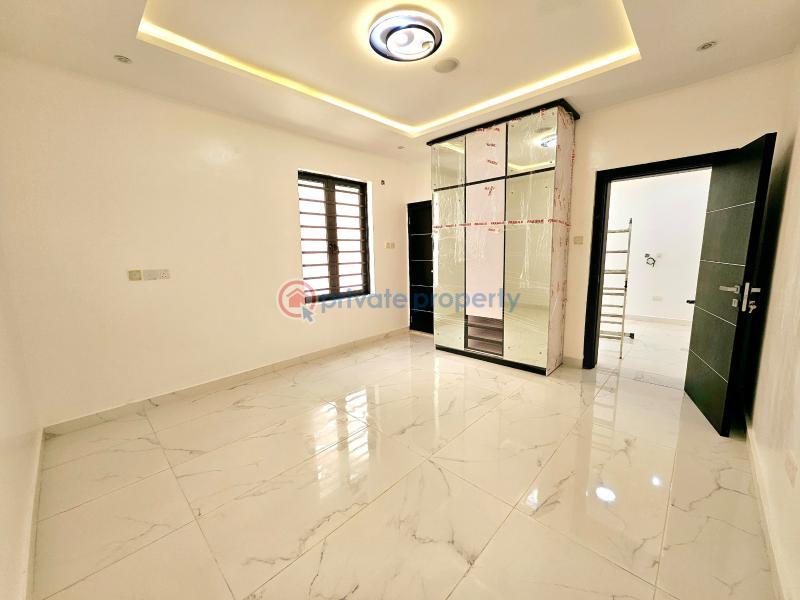 5 bedroom Detached Duplex For Sale Ikeja Omole Phase 1 Ojodu Lagos - 11