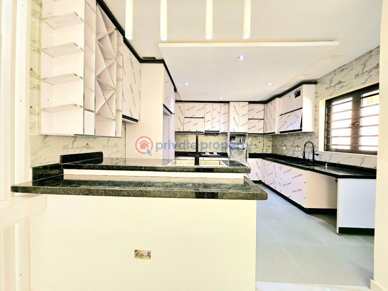 5 bedroom Detached Duplex For Sale Ikeja Omole Phase 1 Ojodu Lagos - 5