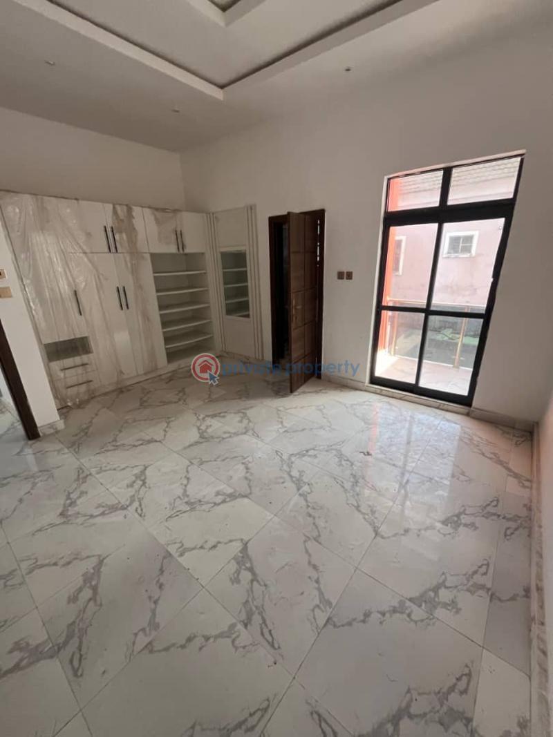 5 bedroom Detached Duplex For Sale Magodo GRA Phase 1 Ojodu Lagos - 1