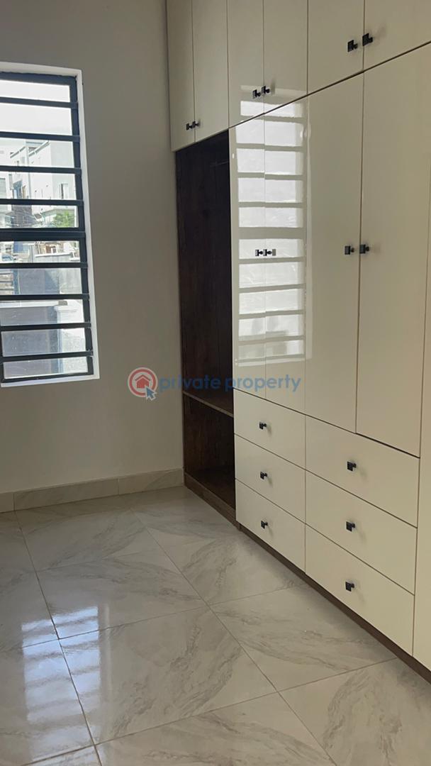 5 bedroom House For Sale Magodo, Shangisha 2 Ojodu Lagos - 2