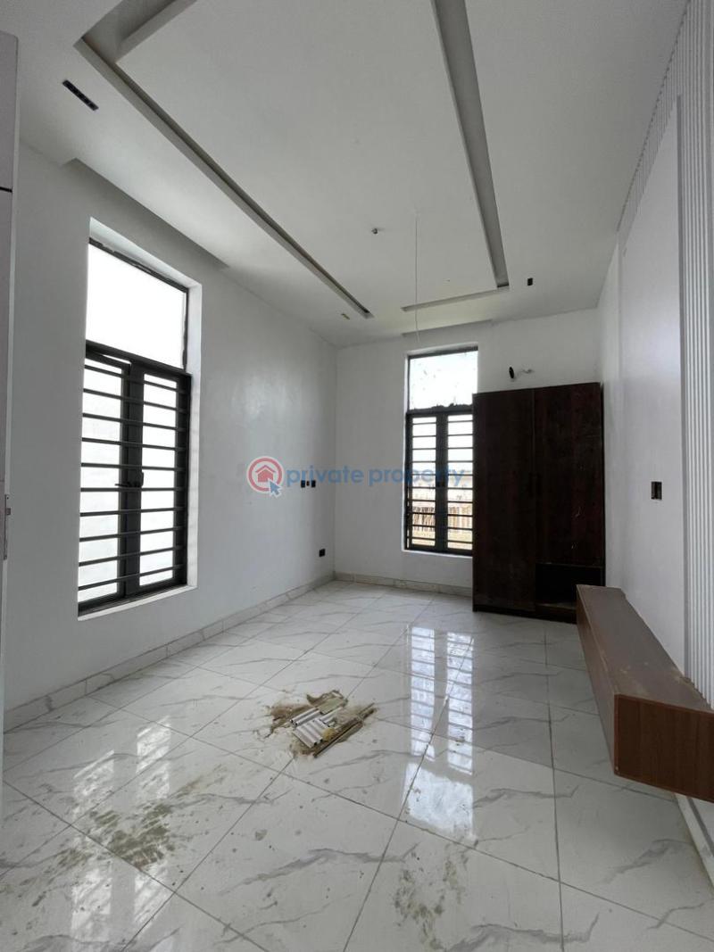 5 bedroom Detached Duplex For Sale Lekki Lagos - 1