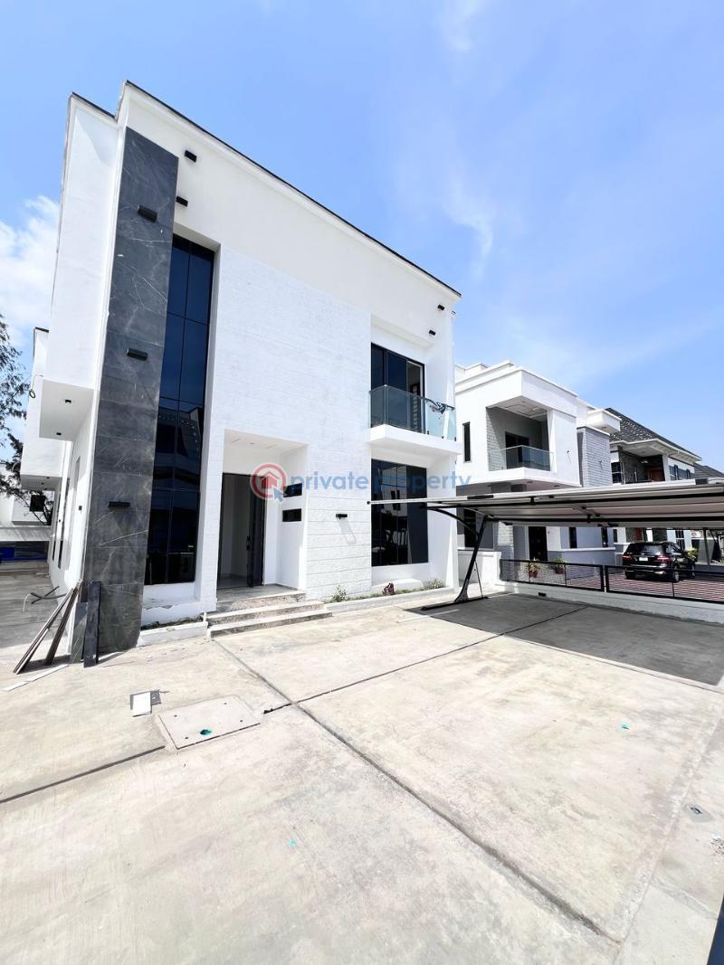 5 bedroom Detached Duplex For Sale Along Lekki Expressway Lagos