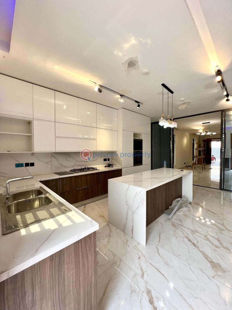5 bedroom House For Sale Lekki Lagos - 4
