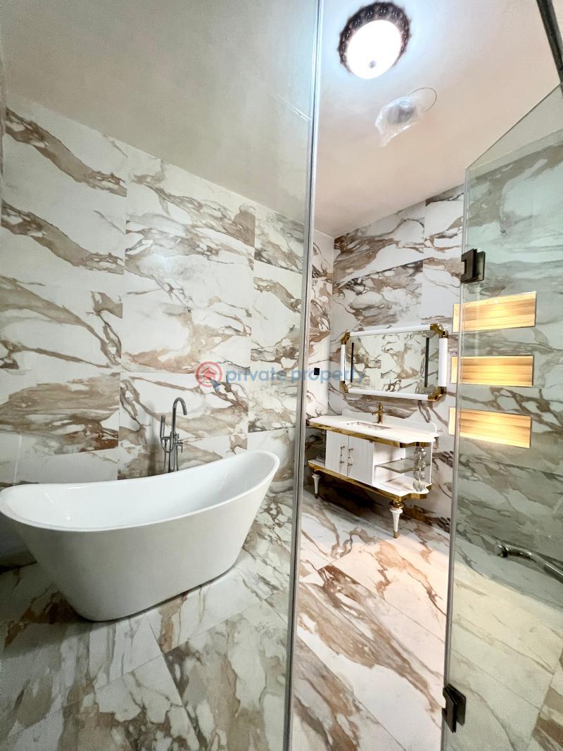 5 bedroom House For Sale Lekki Lagos - 8