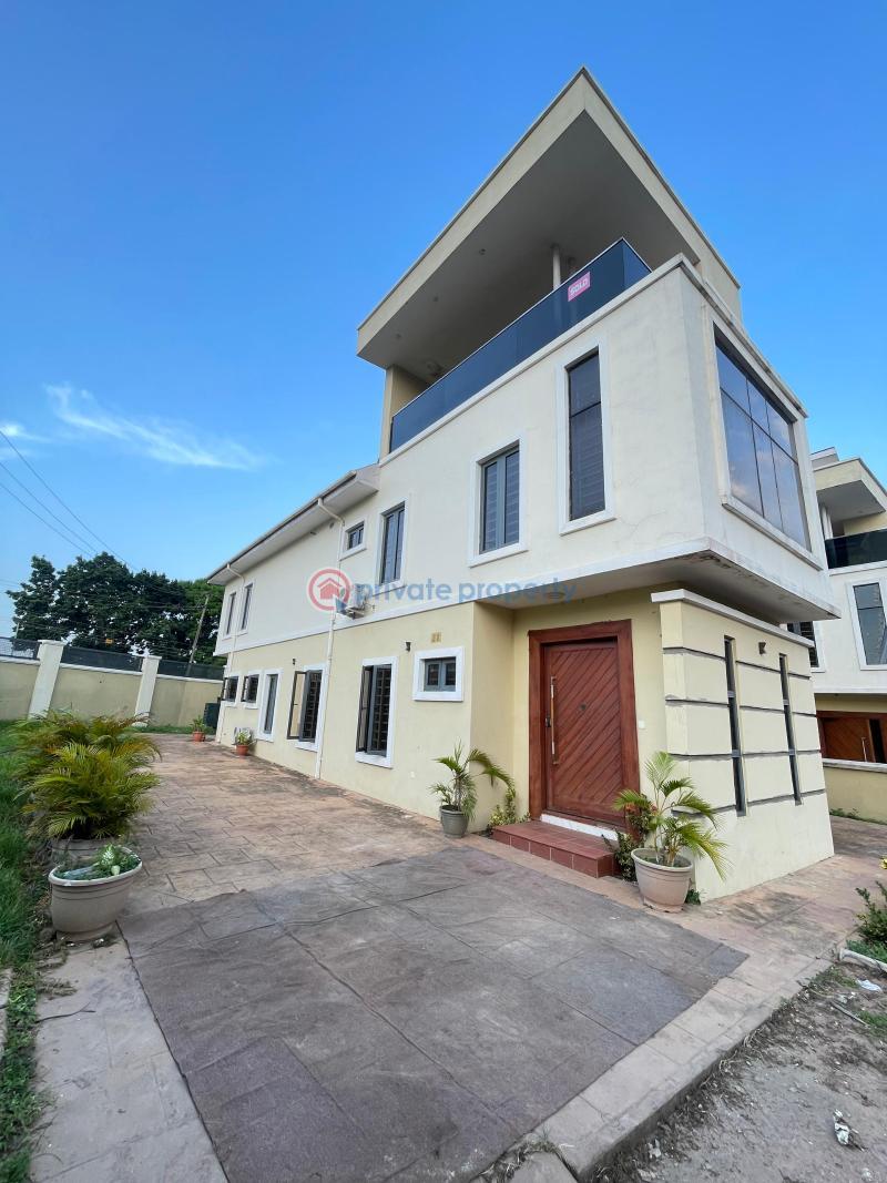 4 bedroom Detached Duplex For Sale Gulf Drive Estate, Onireke Ibadan Oyo - 0
