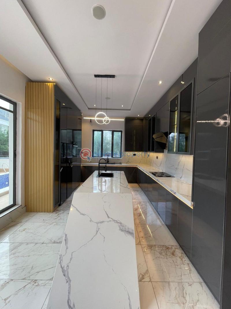 5 bedroom Detached Duplex For Sale Ikota Lekki Lagos - 3