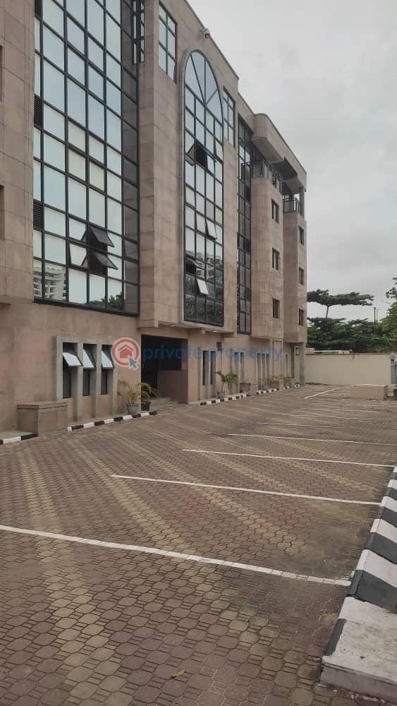 Mall/Complex/Plaza For Sale Ademola Adetokunbo Victoria Island Lagos